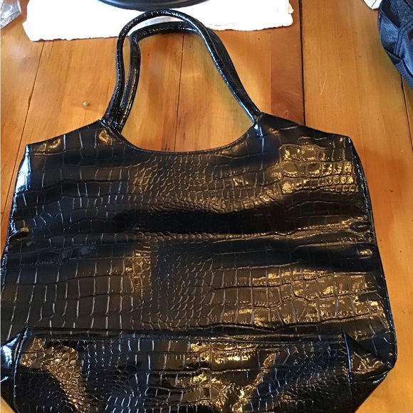 NWOT Neiman Marcus Leather Shoulder Tote Bag in Navy Blue. - Picture 2 of 4